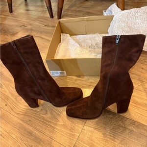 Steve Madden Lockwood Elegant Brown Suede Ankle Boots